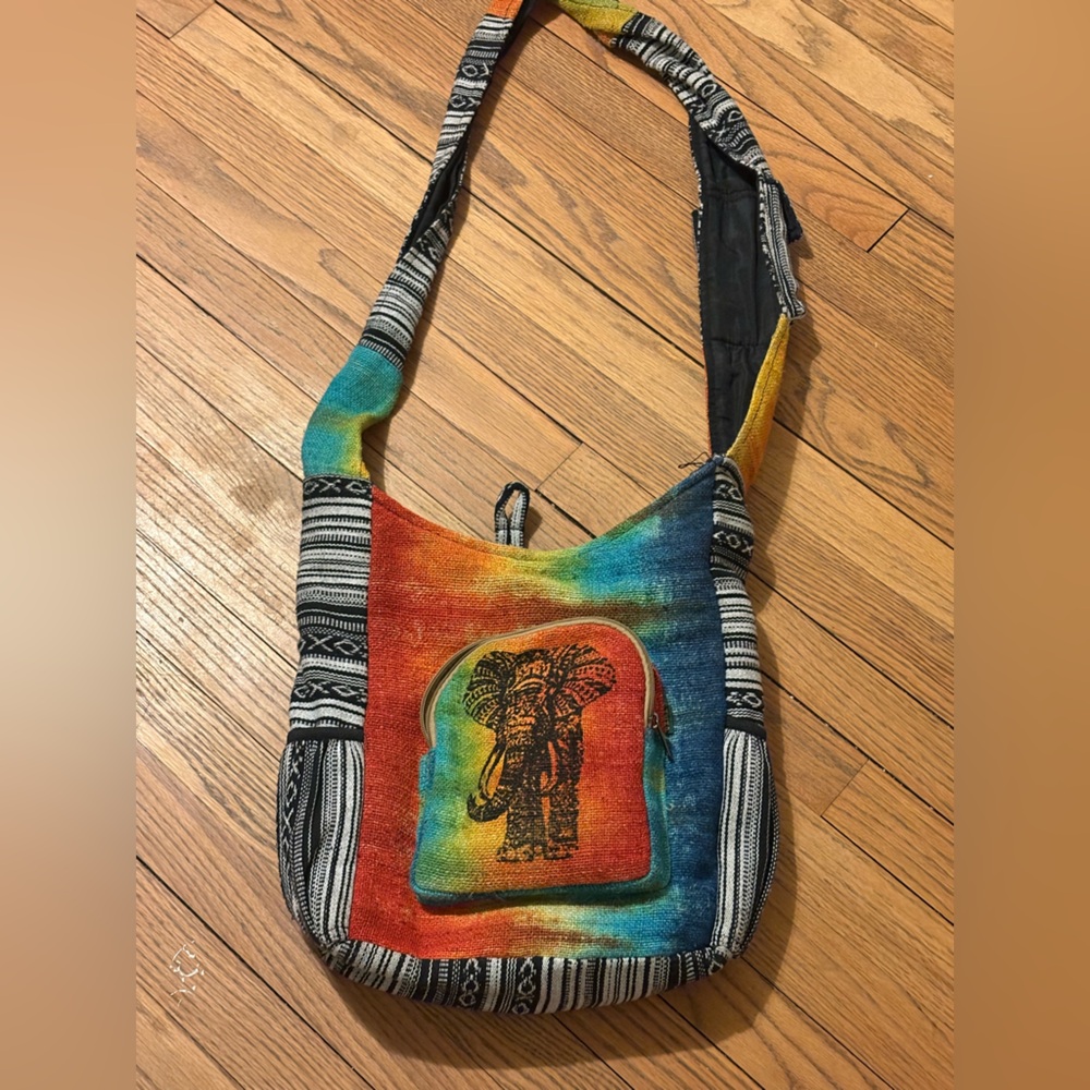 Multi Colored Elephant Patterned Shoulder Bag!! - image 1